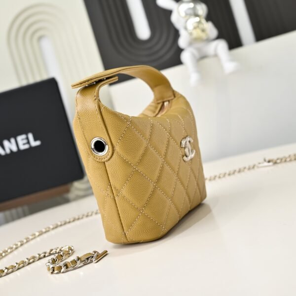 C-New embossed double C bag-1284 - Image 12