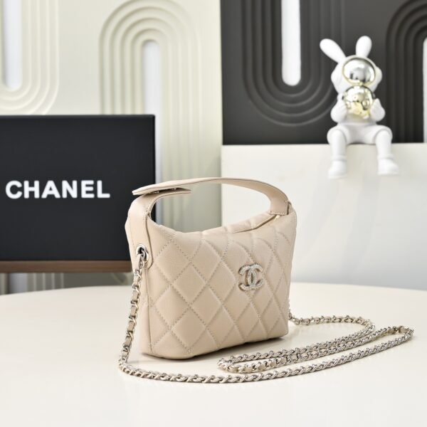 C-New embossed double C bag-1284 - Image 15