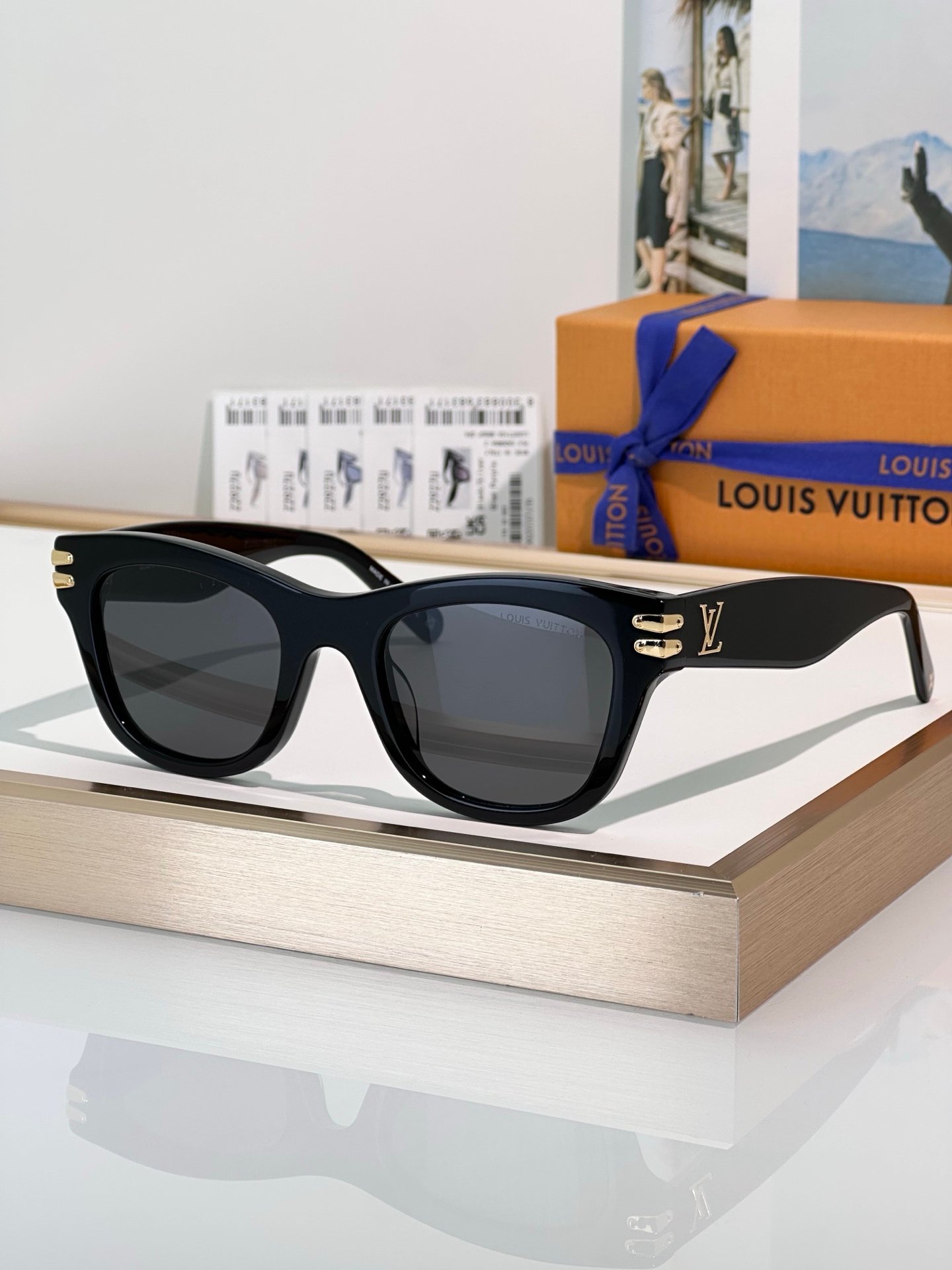 LV-Classic sunglasses-0235 - Image 2