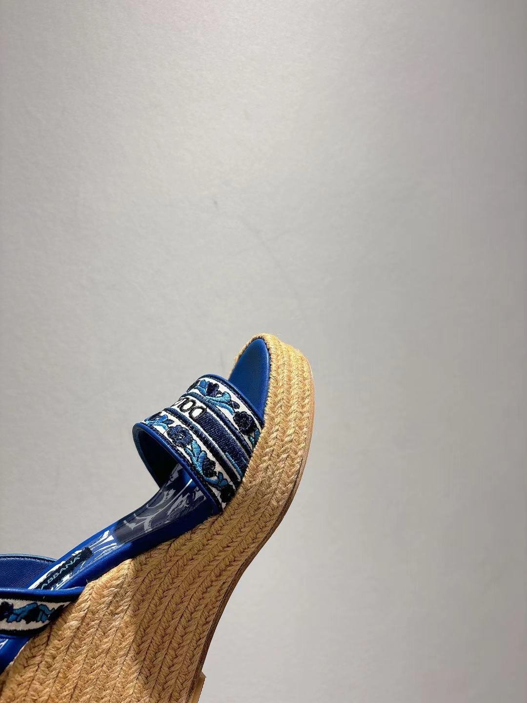 DG-New wedge sandals-3471 - Image 4