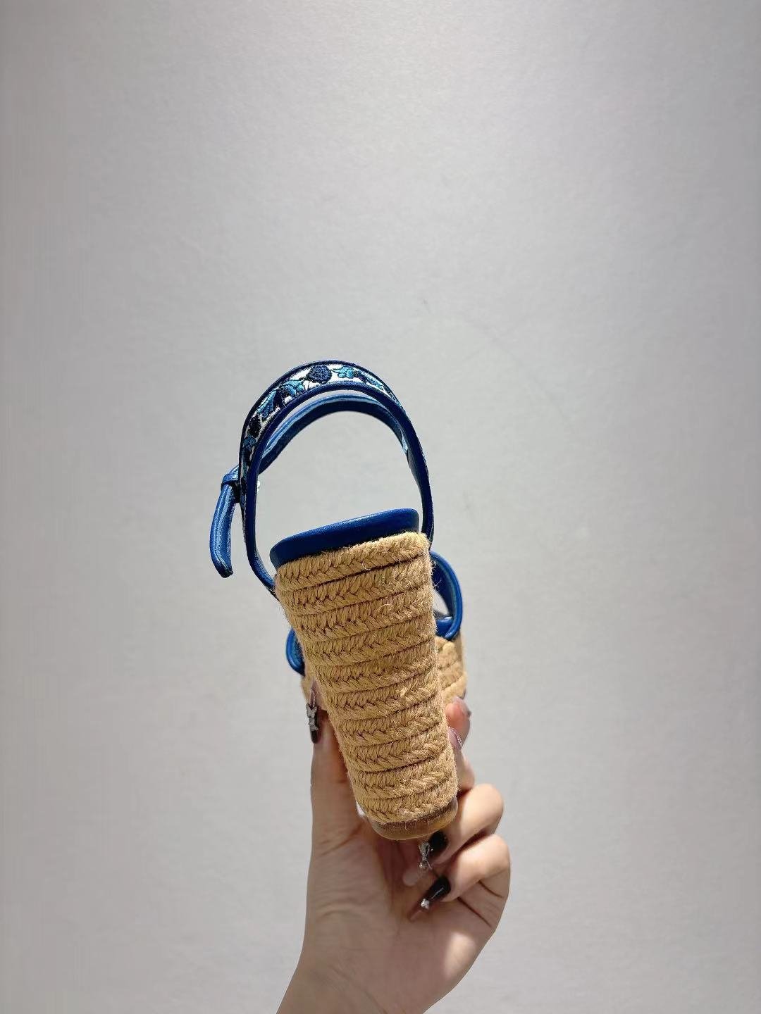 DG-New wedge sandals-3471 - Image 5