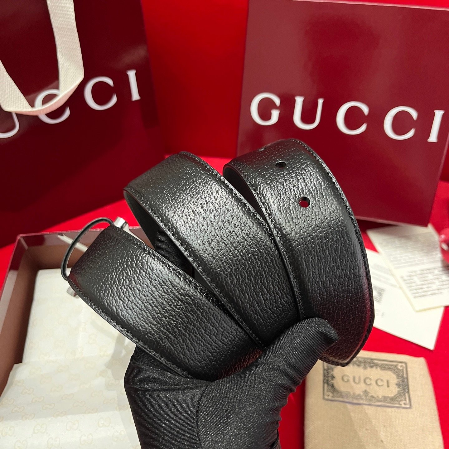 G-Bestsellers at the counter-502 - Image 2