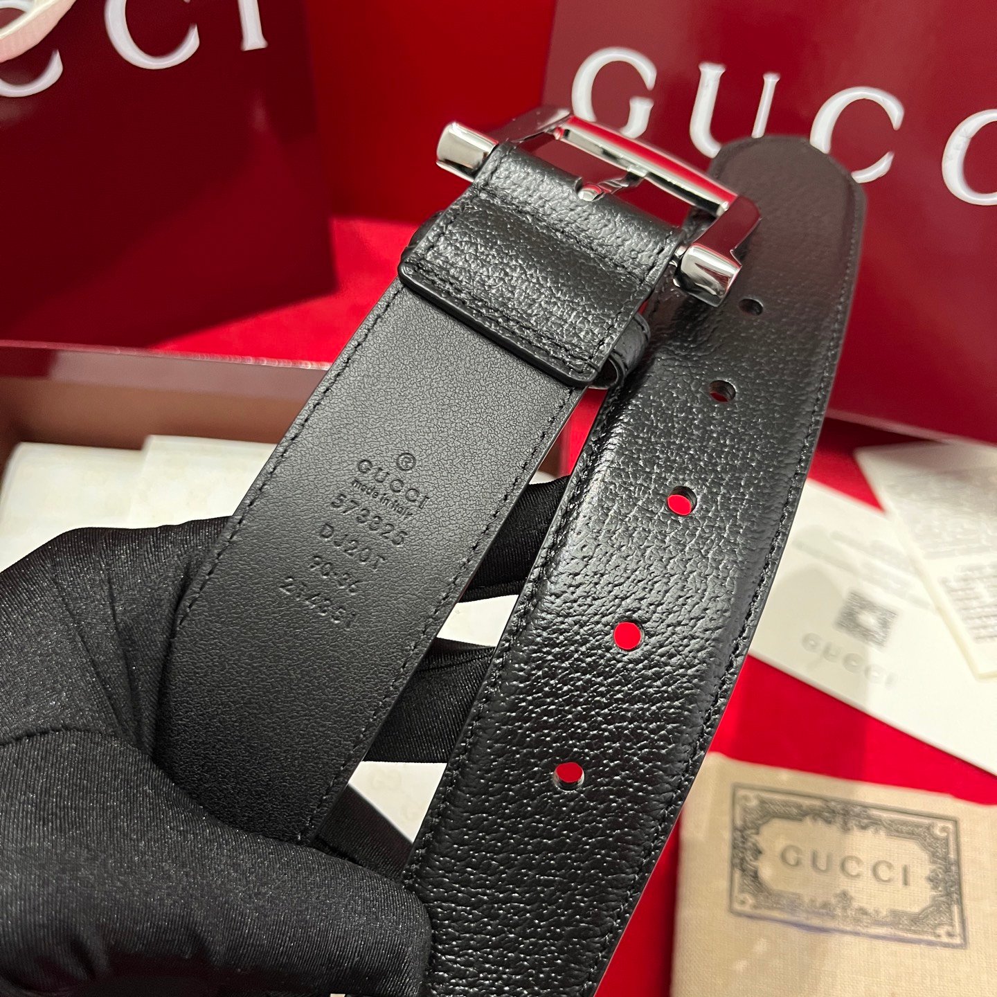 G-Bestsellers at the counter-502 - Image 3