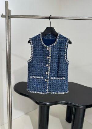 C-High-quality tweed heavywork small Chanel-style vest-2469