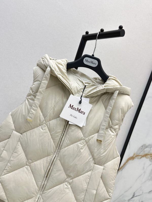 Max-New diamond pattern down vest-2475 - Image 2
