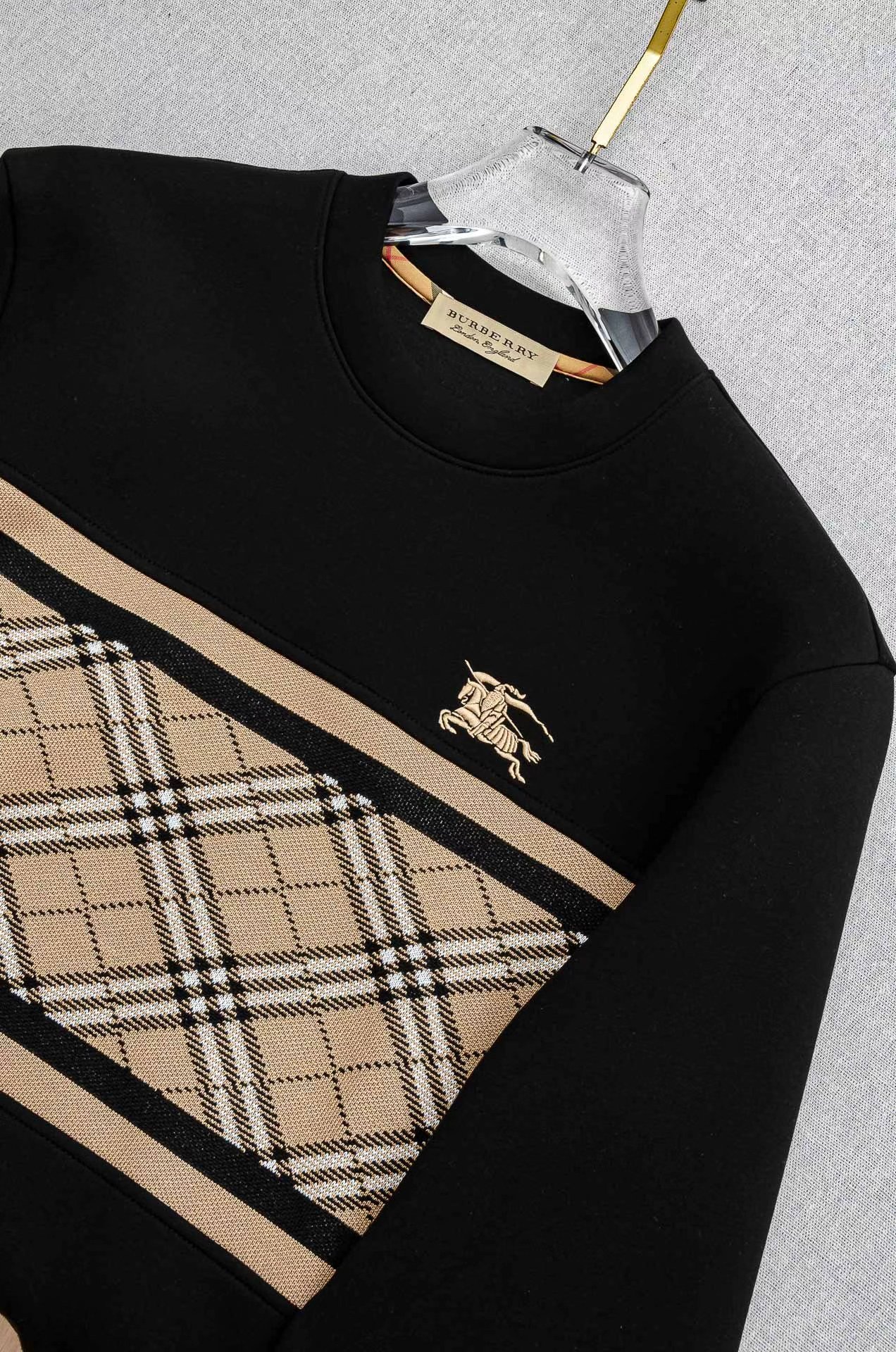 BB-Long-Sleeve Classic Versatile Sweatshirt-2592 - Image 2