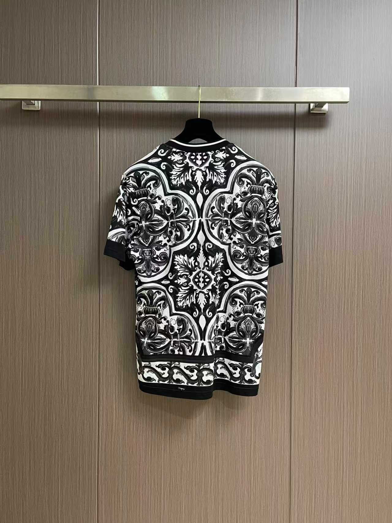 DG-Luxury Casual Printed T-Shirt-2631 - Image 2