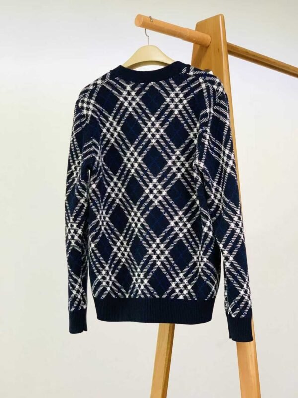 BB-High-Quality Knit Cardigan Sweater-2644 - Image 2