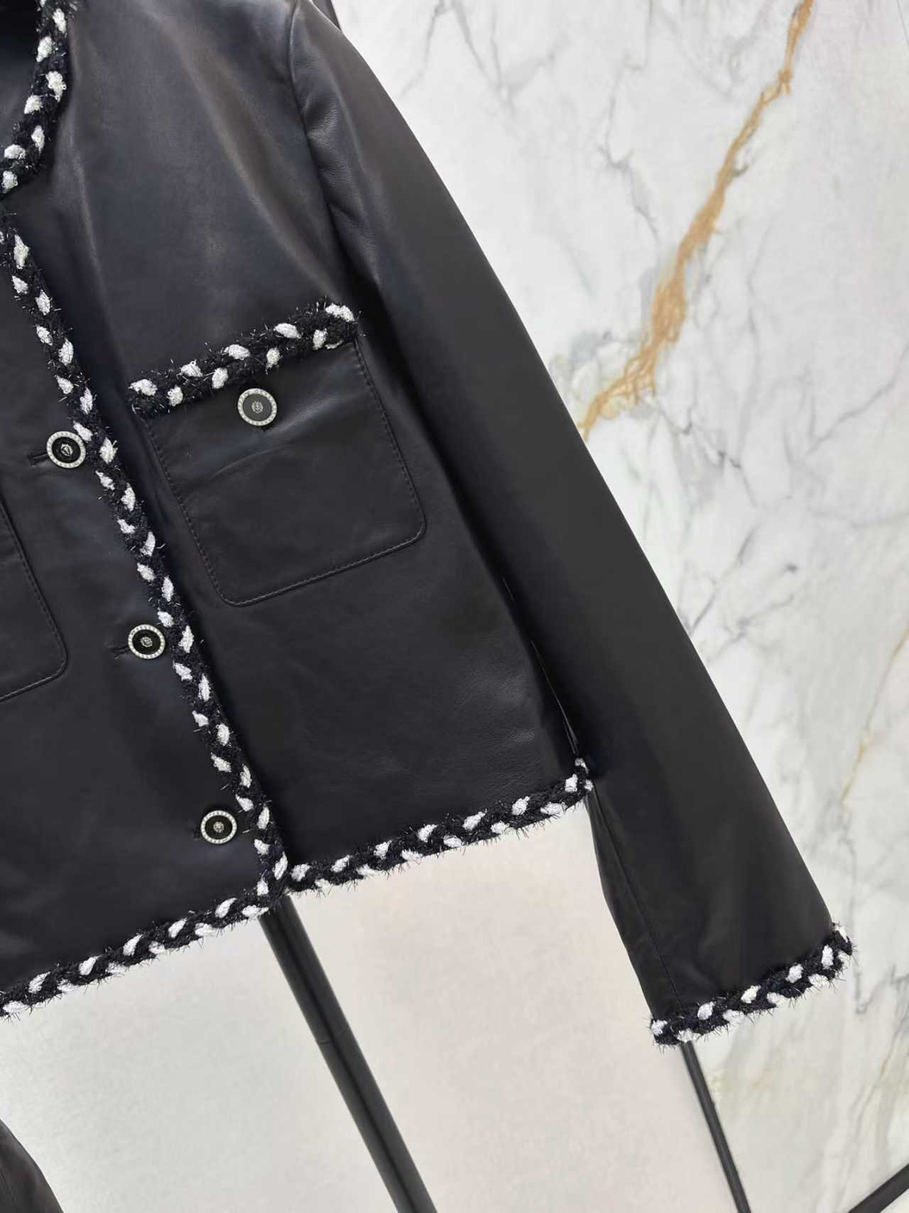 A-High-Quality Silk and Leather Chanel-Style Jacket-2667 - Image 8