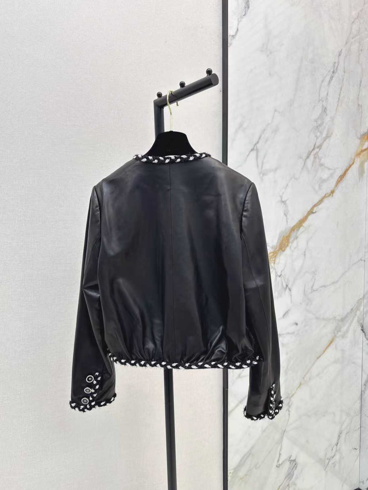 A-High-Quality Silk and Leather Chanel-Style Jacket-2667 - Image 9