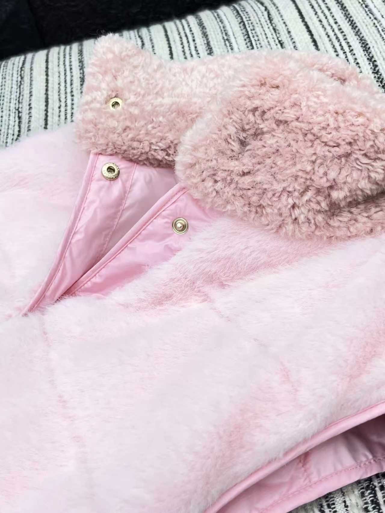 C-New Antelope Wool + Down Vest- M-2694 - Image 6