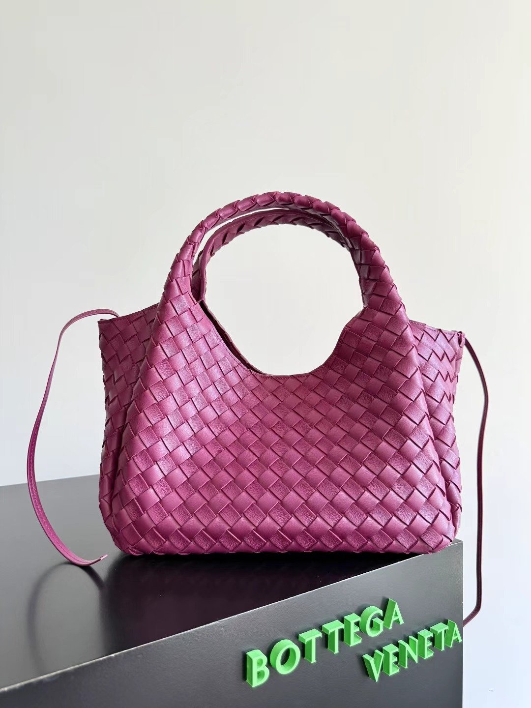 A-New Arrival: Premium-Quality Convenient Tote Bag-1386 - Image 3