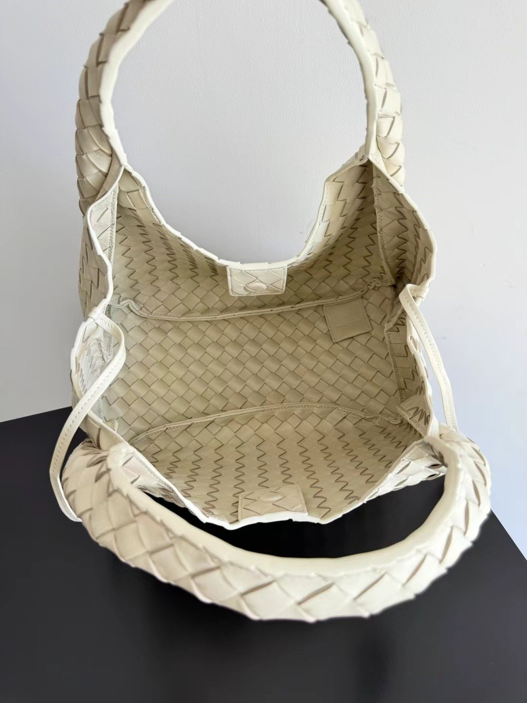 A-New Arrival: Premium-Quality Convenient Tote Bag-1386 - Image 12