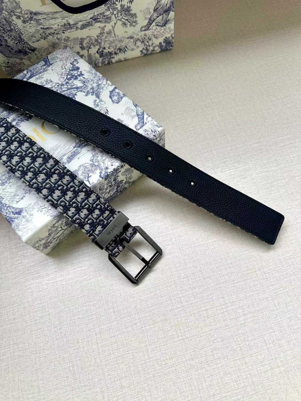 A-High-quality new series of belts-579 - Image 3