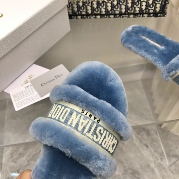 B-Classic Fuzzy Slippers-3560 - Image 2